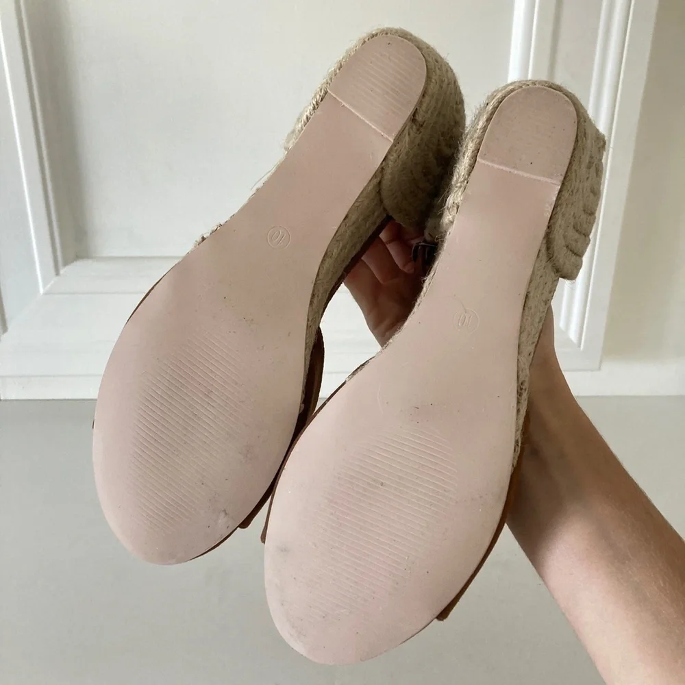 NWOT Anthropologie Coconuts by Matisse Raffia Honey/Brown Wedge Heels Sz 10